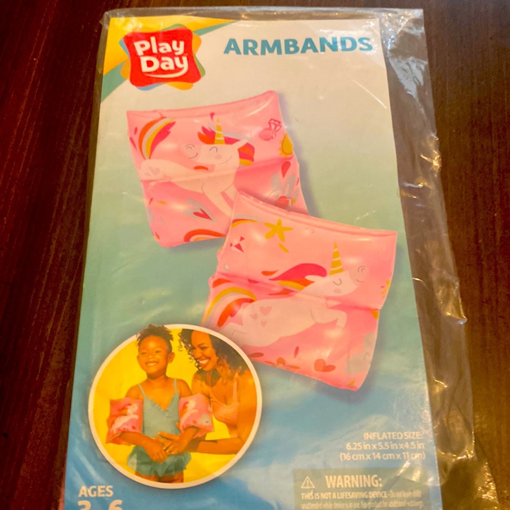 Unicorn girls armbands new age 3 to 6